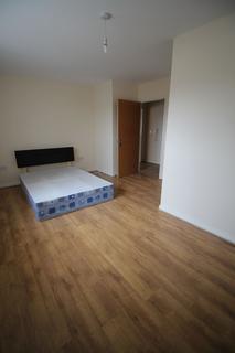 2 bedroom apartment to rent, Liverpool L19