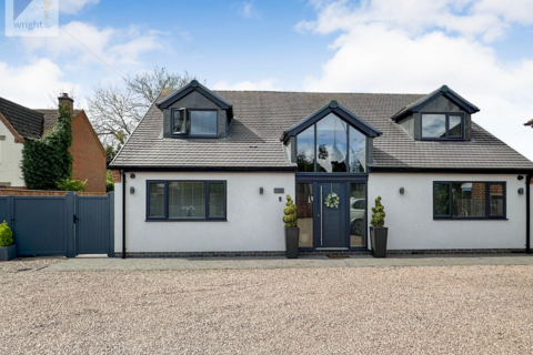 4 bedroom detached house for sale, 175 Ashby Road, LE10