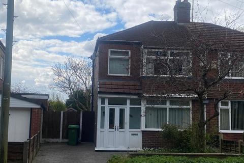 3 bedroom semi-detached house for sale, 116 Foxdenton Lane, Chadderton