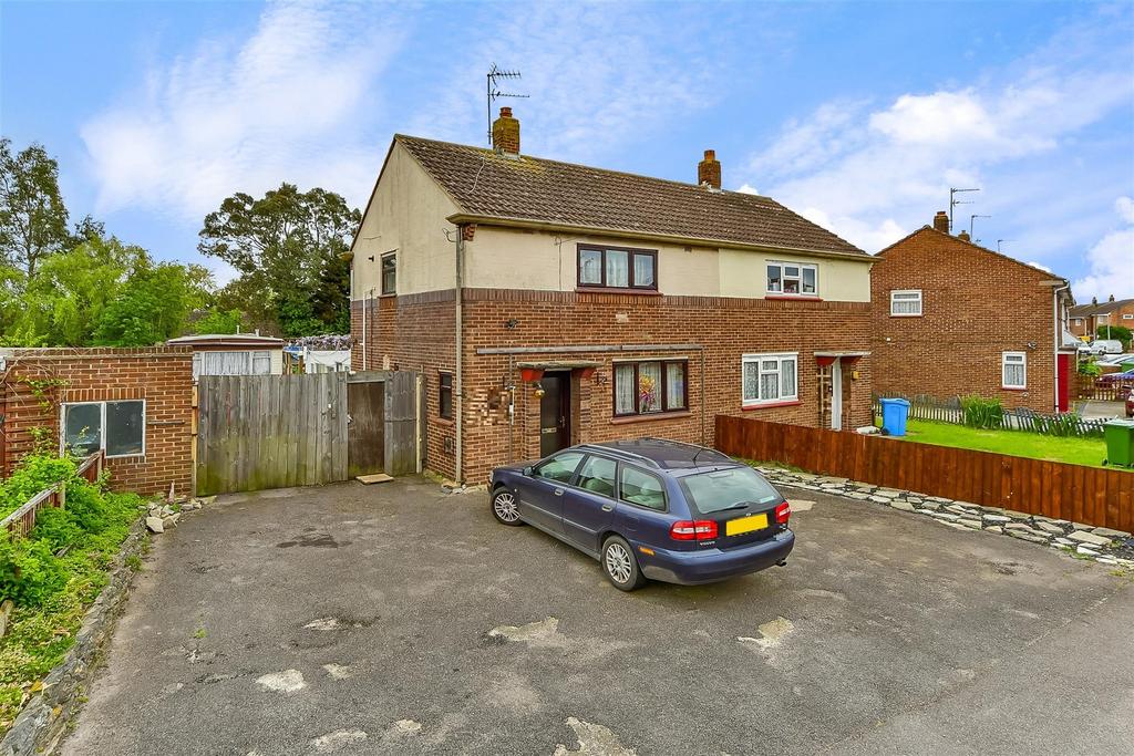Queensway, Sheerness, Kent 2 bed semidetached house for sale £170,000