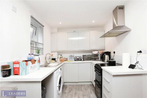 2 bedroom apartment for sale, Hanbury Gardens, Highwoods, Colchester