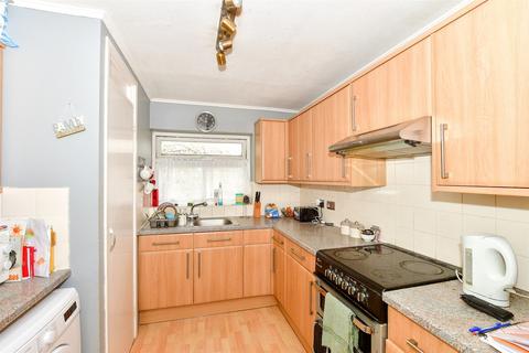 2 bedroom flat for sale, Banstead Road, Caterham, Surrey