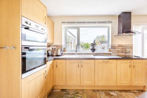 3 bedroom detached house for sale, Priory Road, Watton