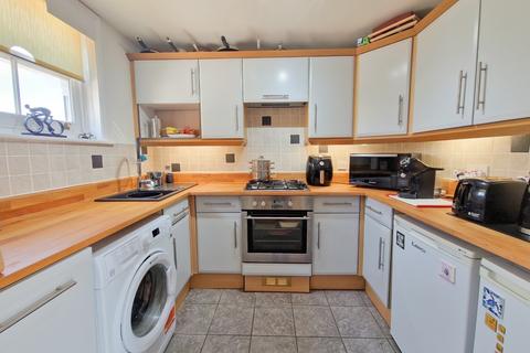 2 bedroom apartment for sale, Heritage Quay, Commercial Place, Gravesend, Kent, DA12