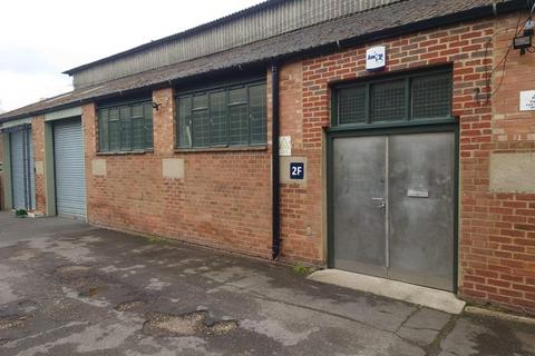 Industrial unit to rent, Unit 2F Underlyn Farm, Maidstone Road, Marden, Tonbridge, Kent, TN12 9BQ