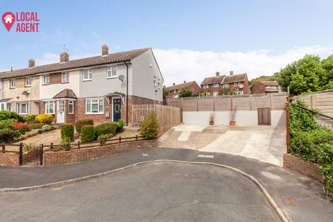 3 bedroom end of terrace house to rent, Coller Crescent, Dartford, DA2