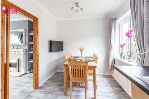 3 bedroom end of terrace house to rent, Coller Crescent, Dartford, DA2