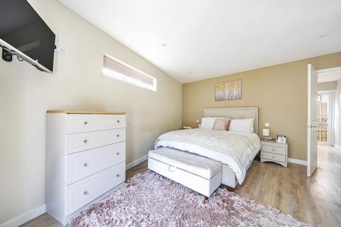 32 Charnock, Swanley, BR8 8NL