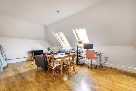 1 bedroom flat for sale, Bridge Street, Walton-On-Thames, KT12