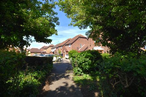 41 Sedgemoor, Shoeburyness, Southend-on-sea, SS3 8AX