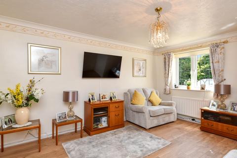 41 Sedgemoor, Shoeburyness, Southend-on-sea, SS3 8AX