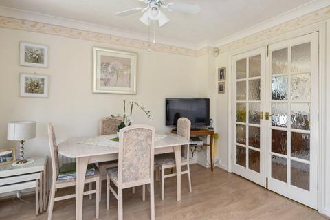 41 Sedgemoor, Shoeburyness, Southend-on-sea, SS3 8AX