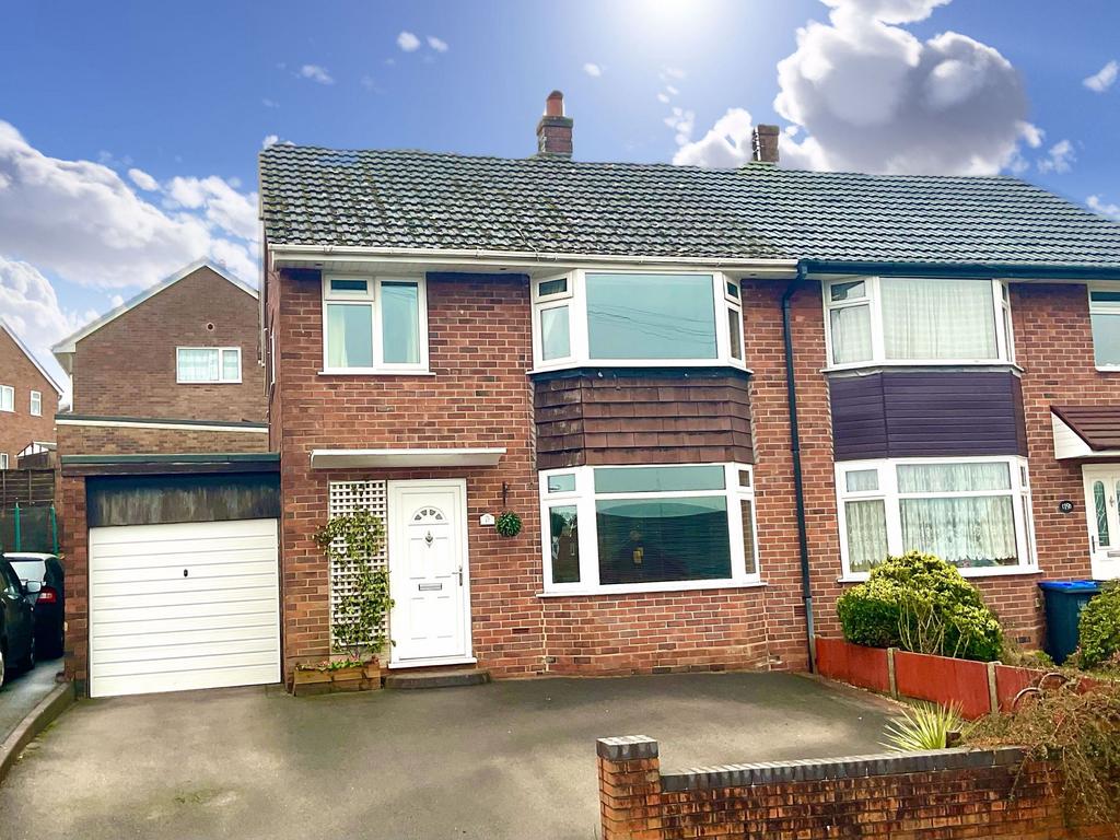 Beverley Crescent, Forsbrook, ST11 3 bed semidetached house for sale