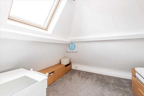2 bedroom apartment to rent, Archway Road