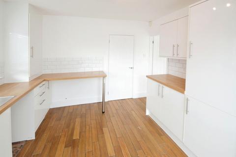 3 Goldsmiths Avenue, Corringham, Stanford-le-hope, SS17 7HU