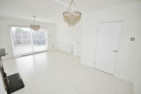 3 Goldsmiths Avenue, Corringham, Stanford-le-hope, SS17 7HU