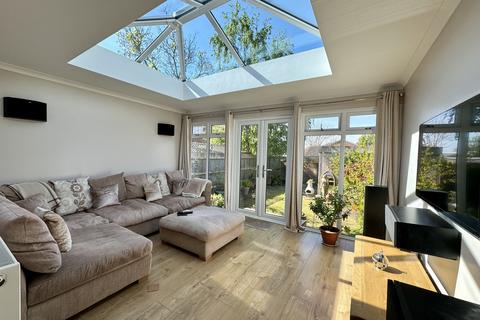 2 bedroom semi-detached house for sale, Milfoil Drive, Eastbourne, East Sussex, BN23