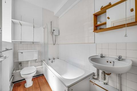 1 bedroom apartment to rent, Loxham Street London WC1H