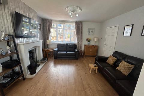 3 bedroom semi-detached house for sale, Walworth Avenue, South Shields, Tyne and Wear, NE34 7EP
