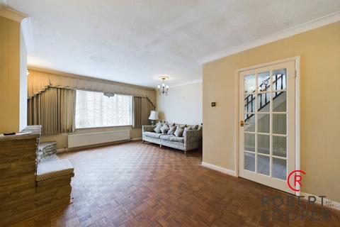 3 bedroom detached house for sale, Wrenwood Way, Pinner, Middlesex, HA5