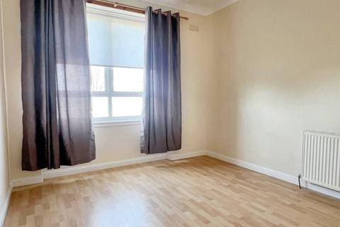 2 bedroom flat to rent, Paisley Road West, Glasgow G52