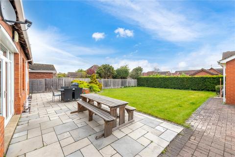 3 bedroom bungalow for sale, London Road, Sleaford, NG34