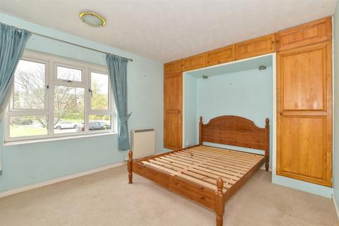 1 bedroom flat for sale, Cooks Mead, Rusper, Horsham, West Sussex