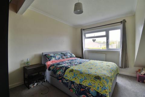 3 bedroom end of terrace house for sale, Sagecroft Road, Thatcham RG18