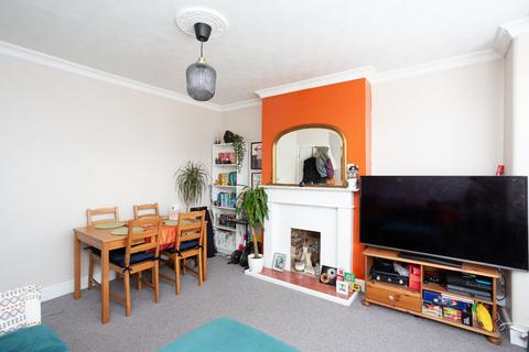 1 bedroom maisonette to rent, Gammons Lane, Watford, WD24