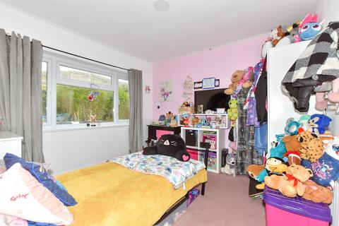 2 bedroom apartment for sale, George Gurr Crescent, Folkestone, Kent
