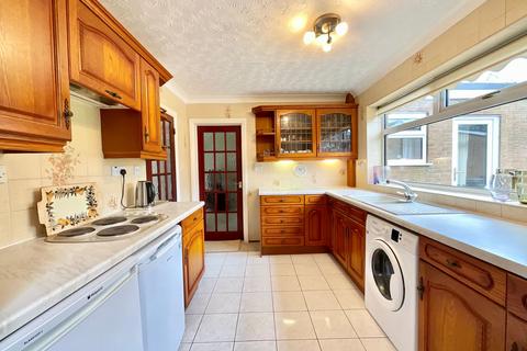 12 Field Close, Blythe Bridge, Stoke-on-trent, ST11 9LD