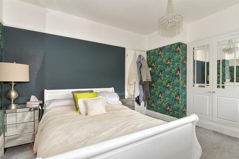 1 Fairview, Fawkham, Longfield, DA3 8NR