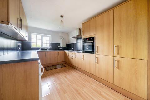 2 bedroom flat for sale, Shortheath Road, Farnham, GU9