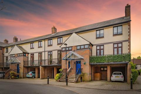4 bedroom townhouse for sale, Mayfair Gardens, Southampton SO15