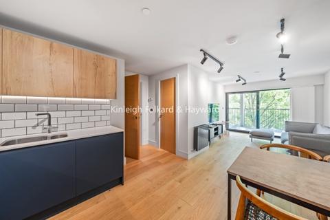 2 bedroom apartment to rent, Tower Bridge Road London SE1