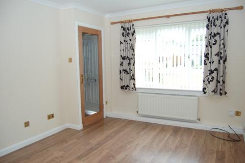 2 bedroom terraced house to rent, Smithstone Court, North Ayrshire KA11