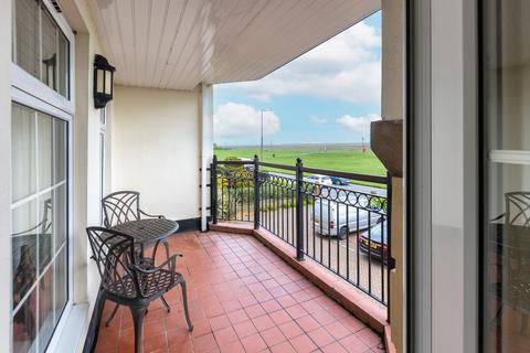 2 bedroom apartment for sale, Salters Court, Lytham St Annes, FY8