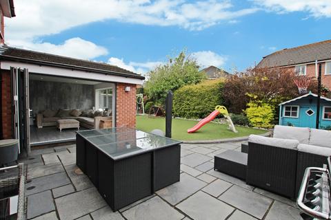 11 Farleigh Close, Westhoughton, Bolton, BL5 3ES