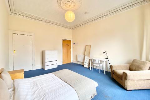 4 bedroom flat to rent, Rupert Street, Glasgow G4
