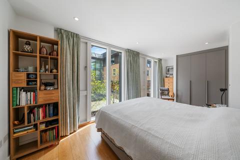 4 bedroom maisonette for sale, Westking Place