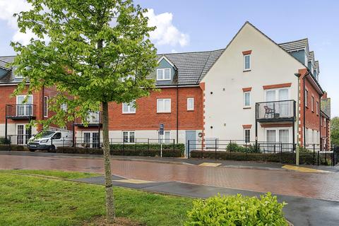 1 bedroom penthouse for sale, Ampthill Way, Faringdon, Oxfordshire, SN7