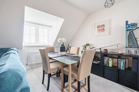 53 Ampthill Way, Faringdon, SN7 7GS