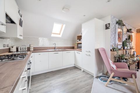53 Ampthill Way, Faringdon, SN7 7GS