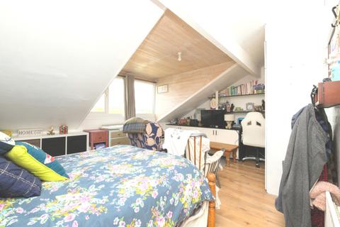 18 Cambridge Terrace, Otley, LS21 1JS