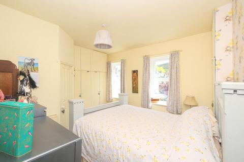 18 Cambridge Terrace, Otley, LS21 1JS