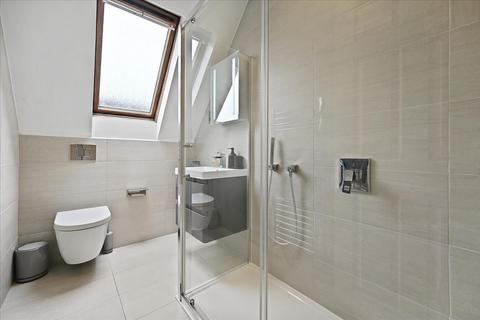 Flat 5, 37 Hamilton Road, London, W5 2EE