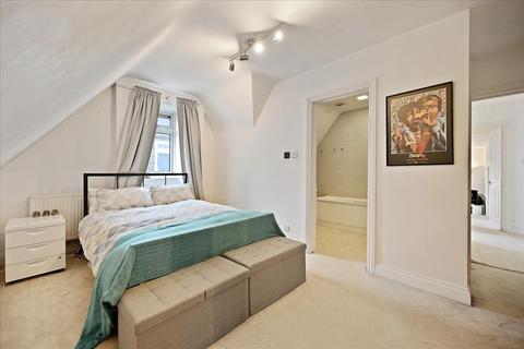 Flat 5, 37 Hamilton Road, London, W5 2EE