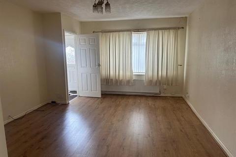 3 bedroom semi-detached house to rent, Carnoustie Close, New Moston, Manchester