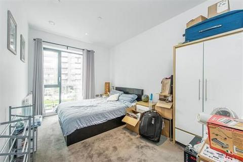 1 bedroom apartment to rent, 46 Botanic Square, London E14