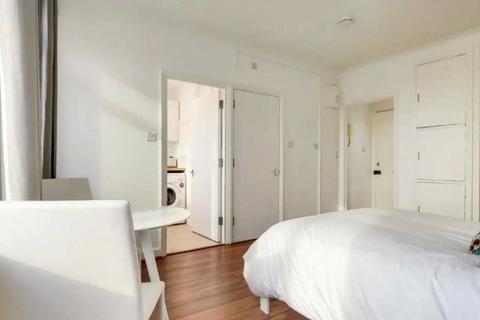 1 bedroom apartment to rent, Warren Court, Euston Road, London, NW1